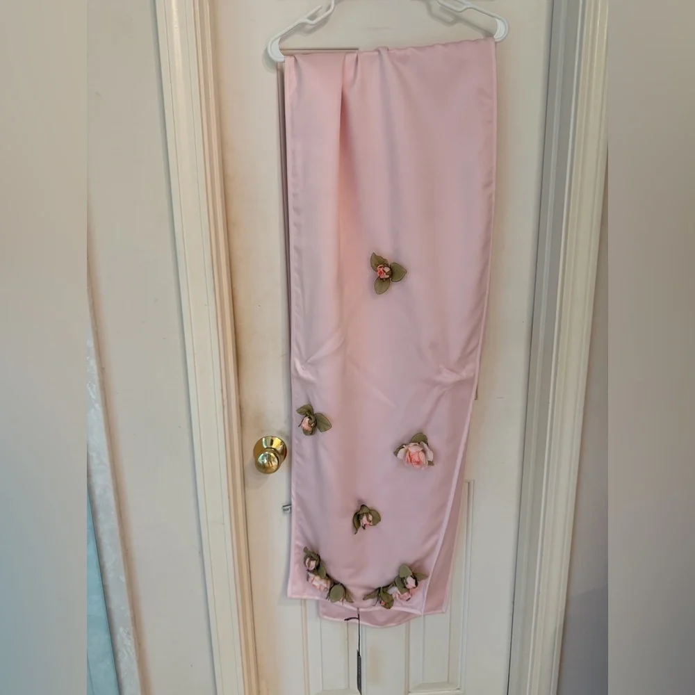 Ilana Wolf NWT Pink Satin Evening Wrap w/ Silk Flower Embellishment. Gorgeous! - Picture 6 of 16
